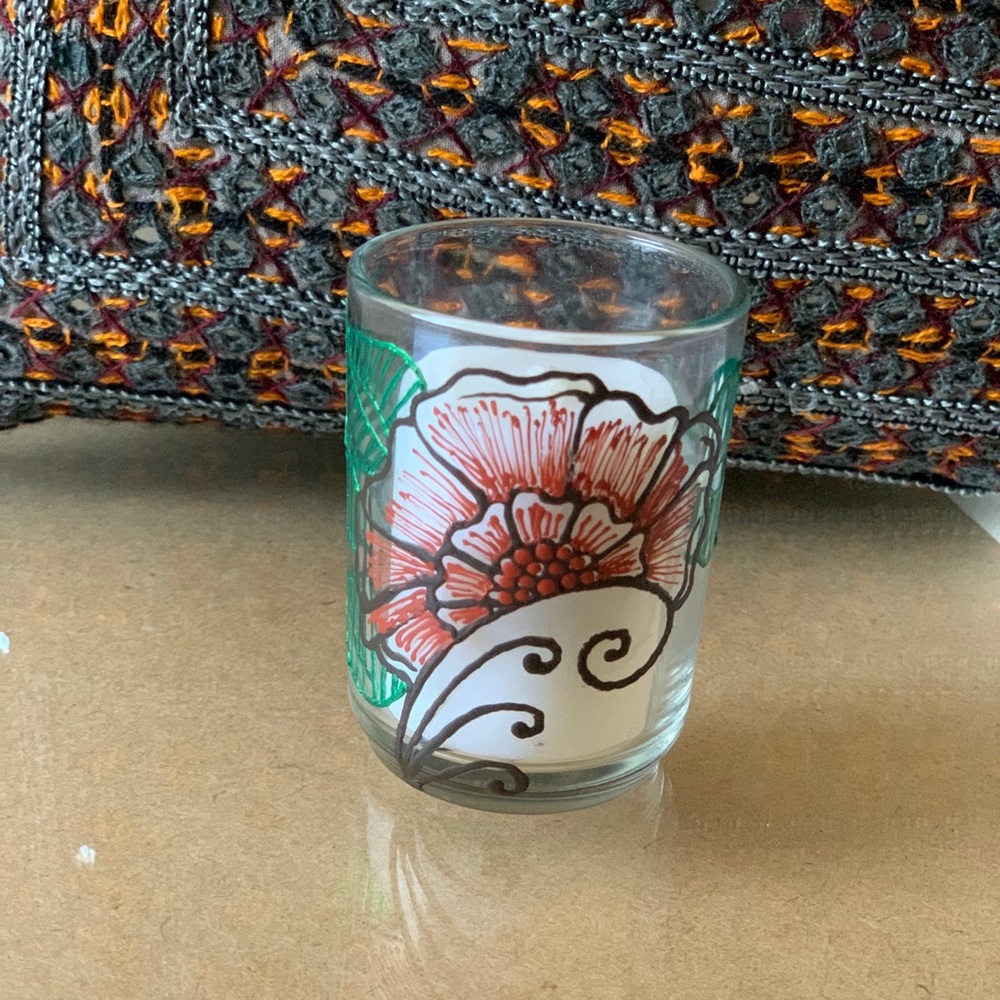 Candle votive holder, New